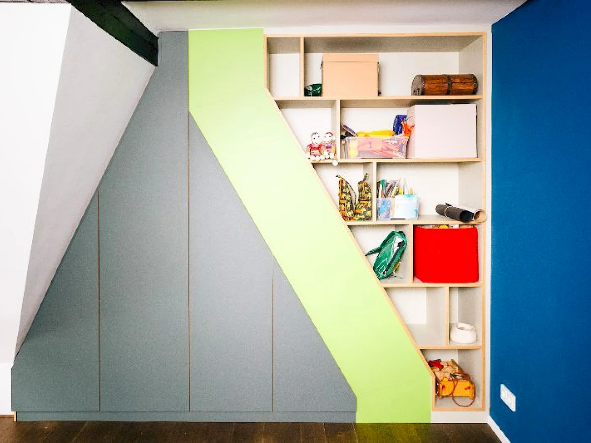 Kinderzimmerschrank - img_9602.jpg